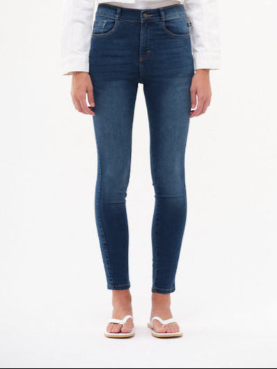 Fit Gallery Image