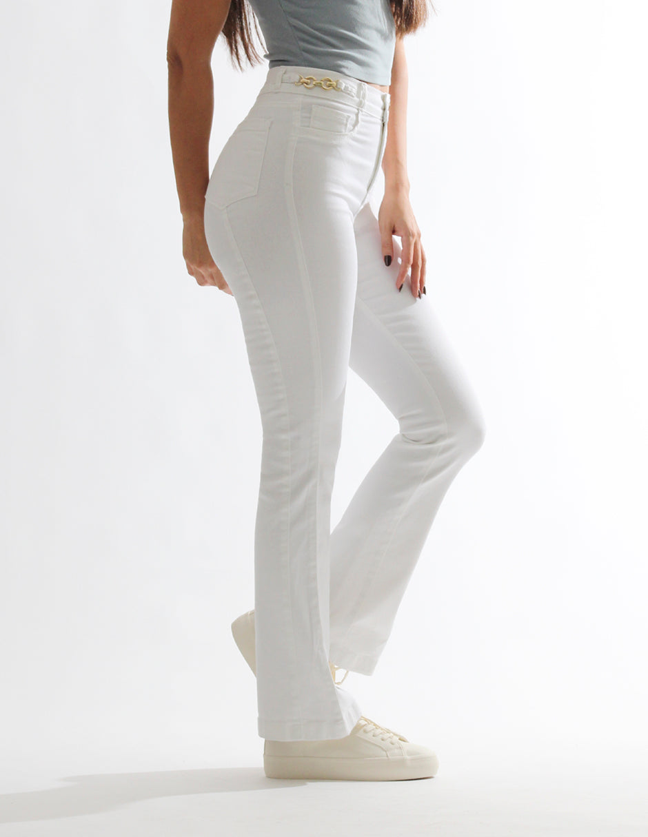 Jeans Bootcut Cintura Alta Blanco con Cadena