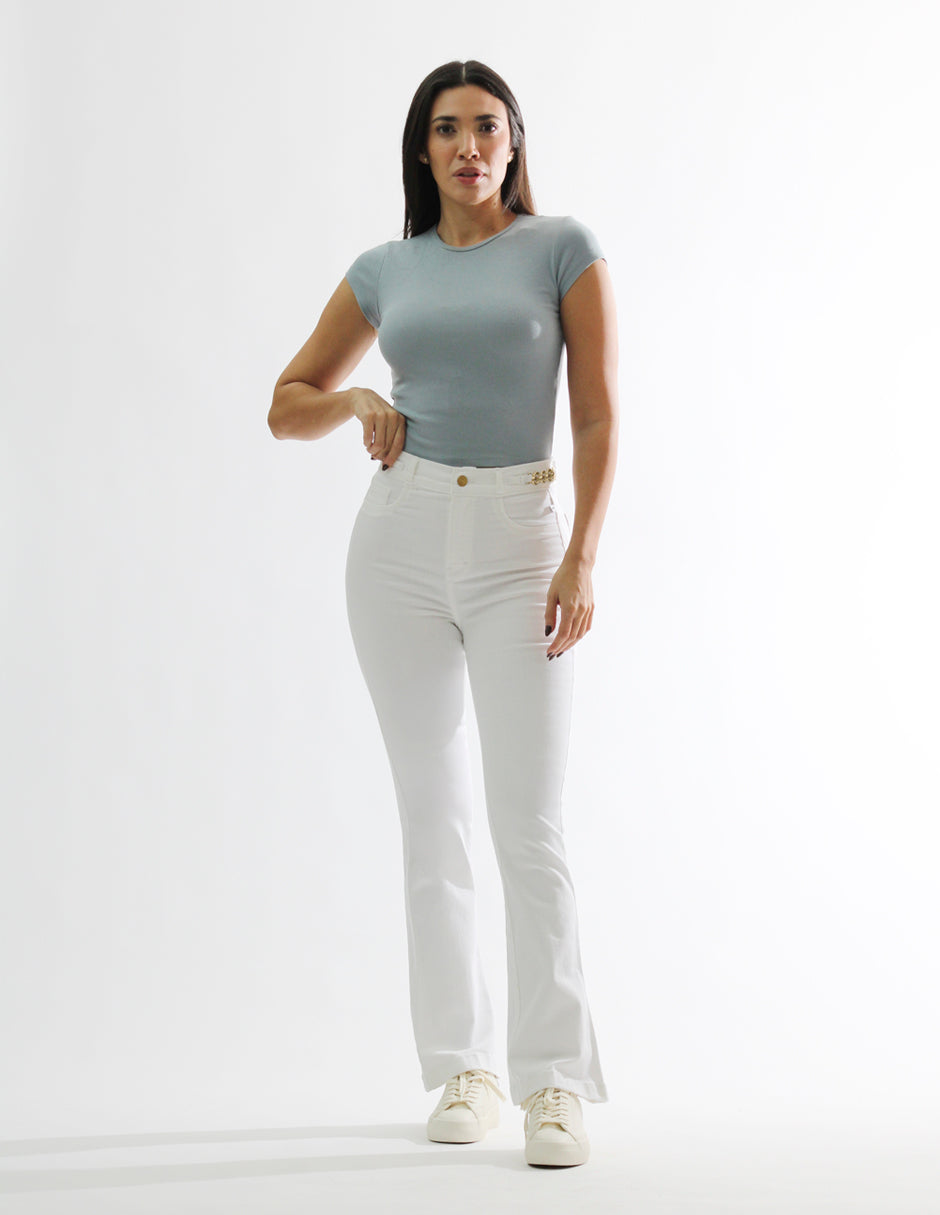 Jeans Bootcut Cintura Alta Blanco con Cadena