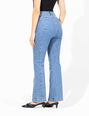 Jeans Cintura Alta Bootcut en Azul Claro con Bolsas Delanteras