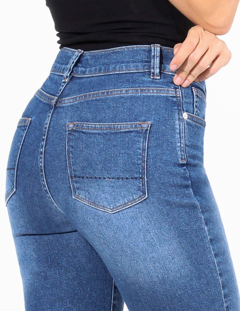 Jeans Cintura Alta Recto en Azul Claro