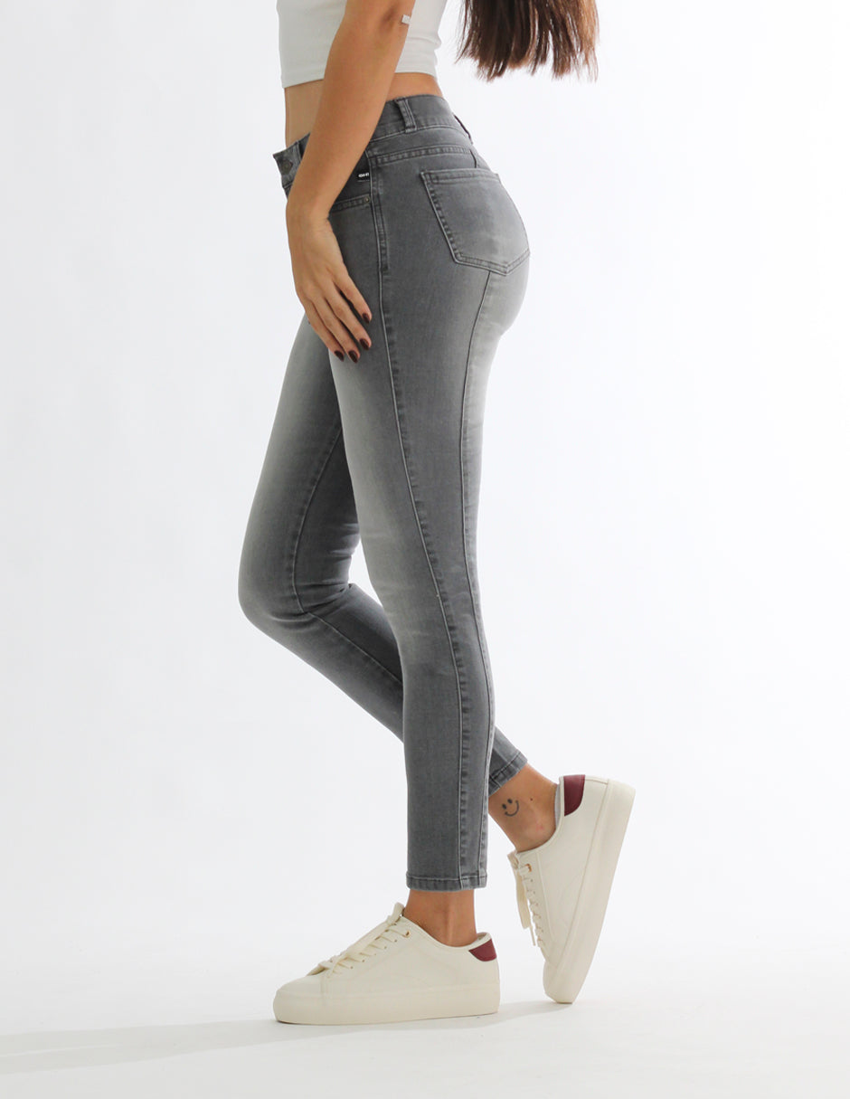 Jeans Cintura Media Skinny en Gris
