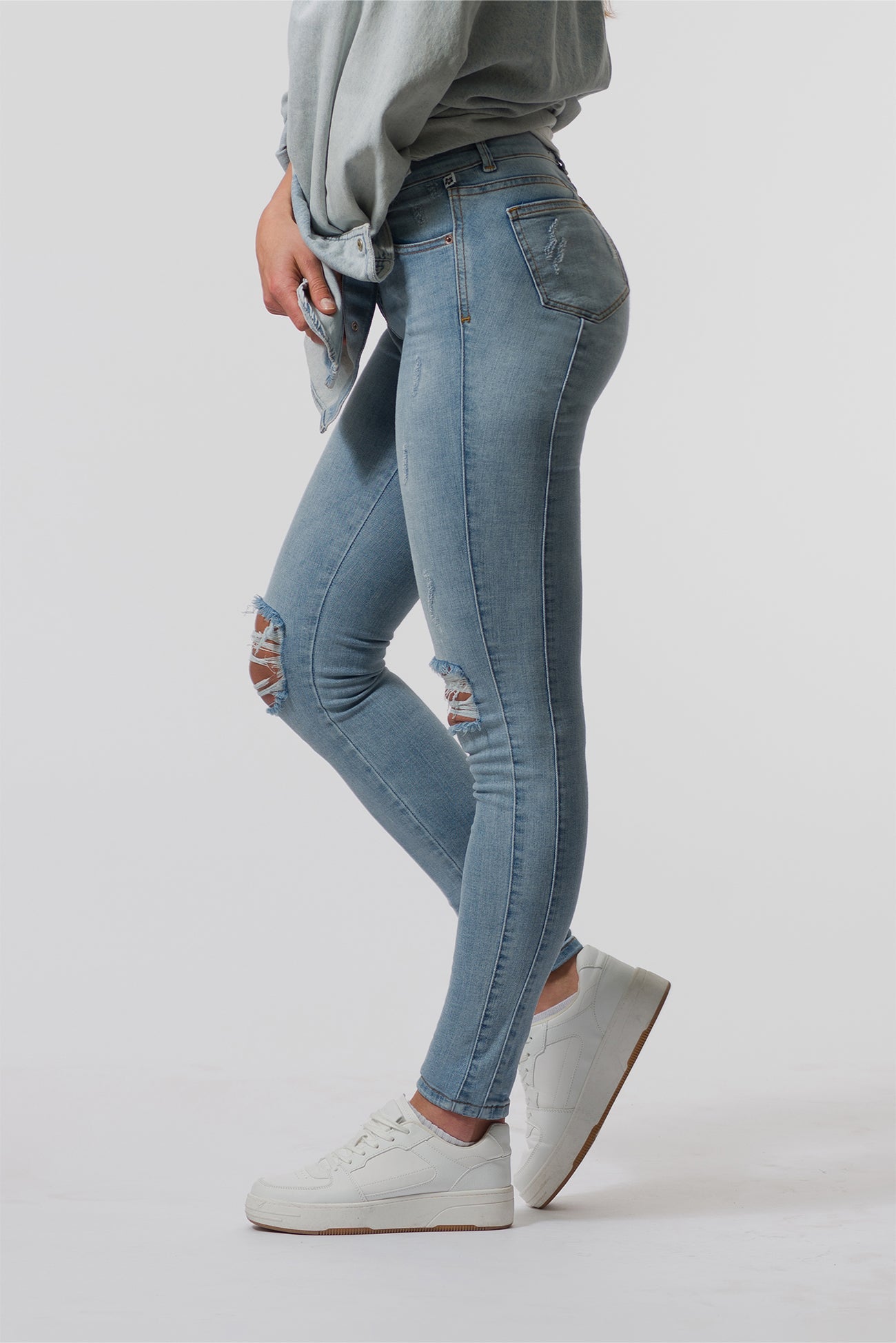 IDNT. - Mid-Rise Skinny Jeans In Ultra-Light Blue