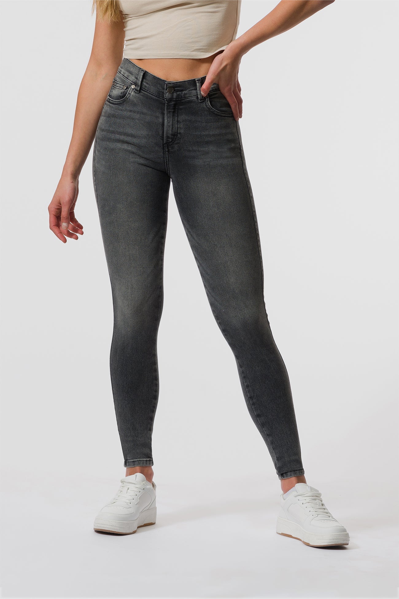 ED - Mid-Rise Skinny Jeans In Dark Grey