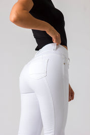 Essentials, Cintura Media Skinny Jeans Blanco