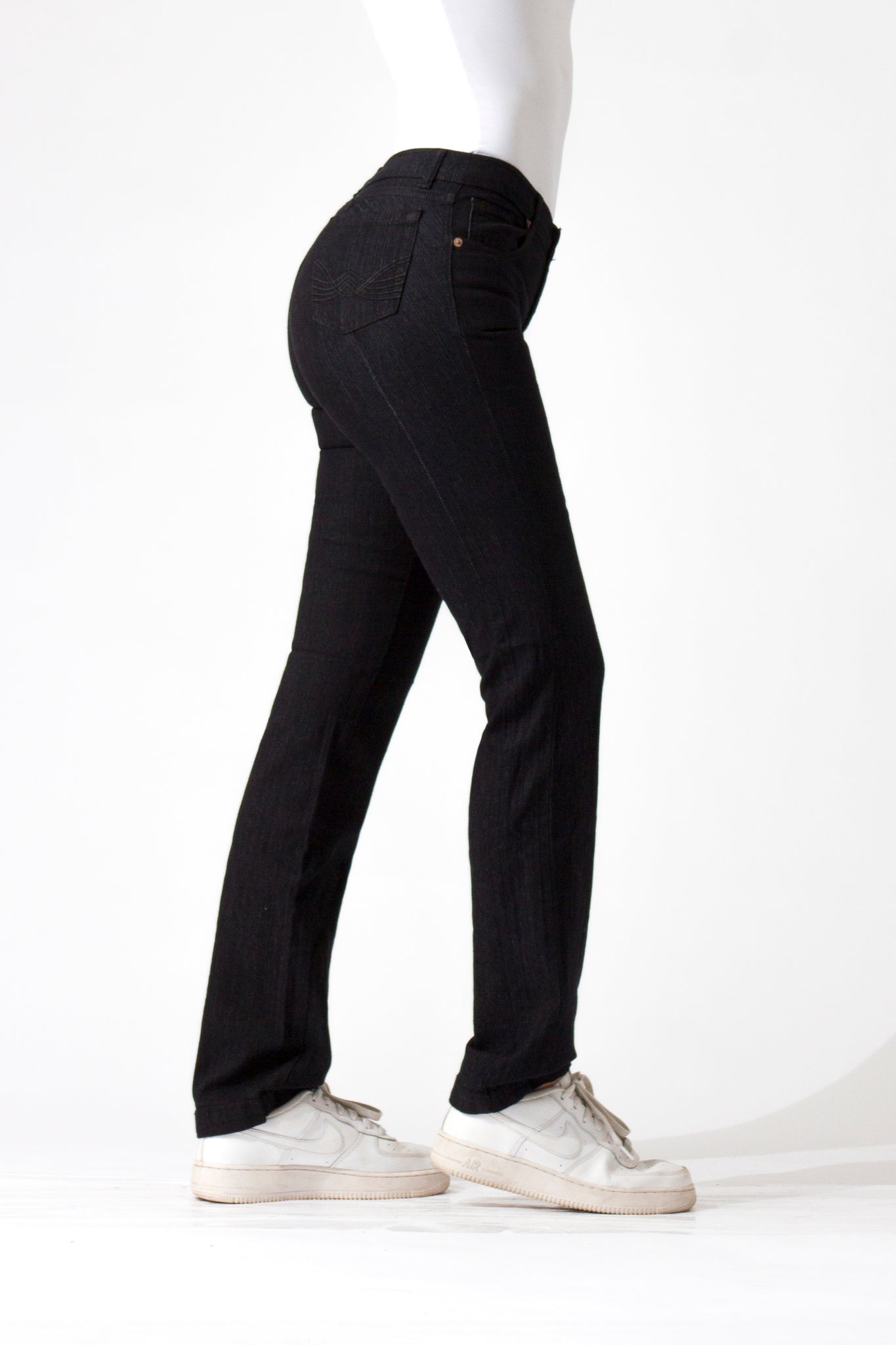 OHPOMP!® Cintura Media Straight Jeans Negro OH004