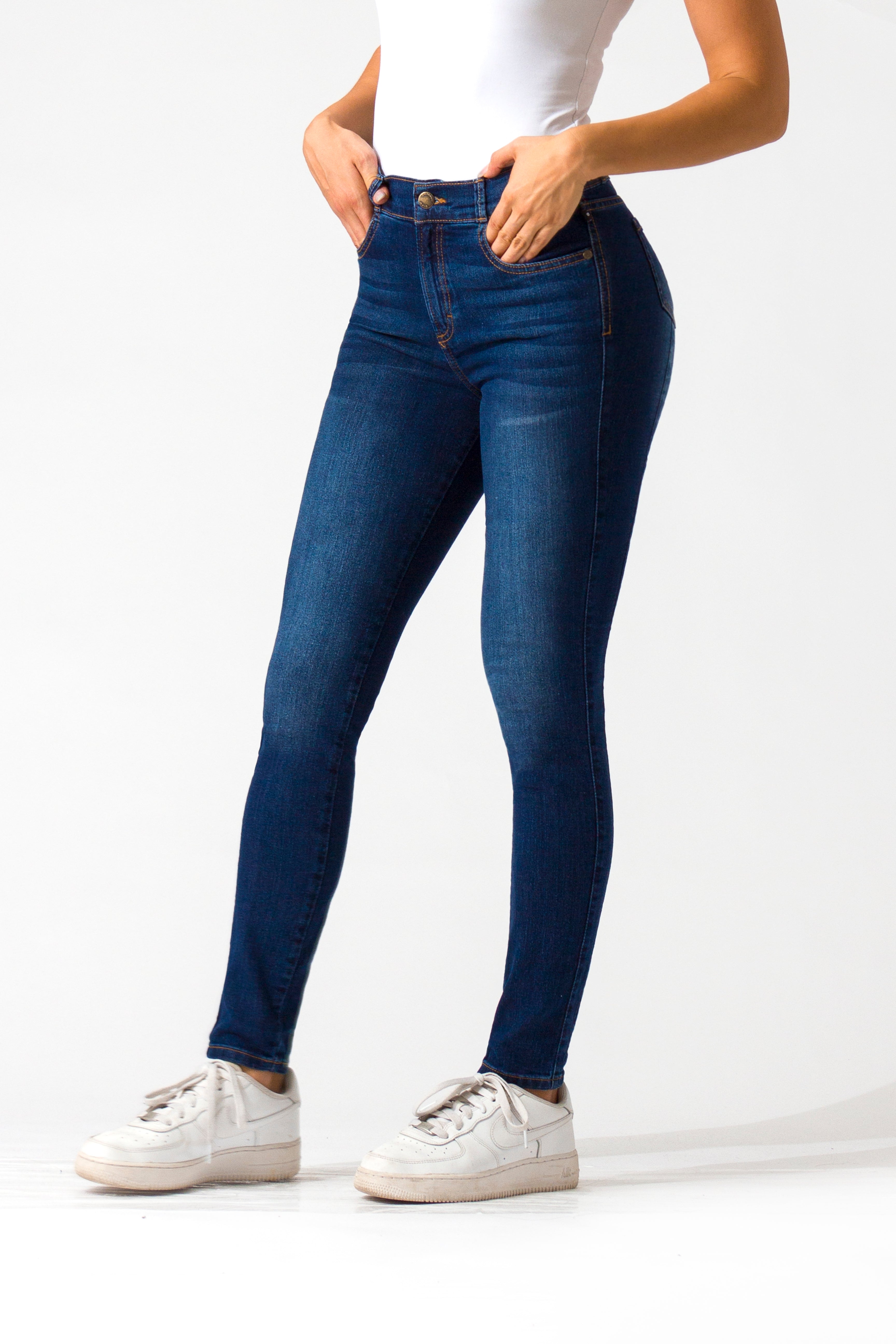 Essentials, Cintura Alta Skinny Jeans Azul Oscuro